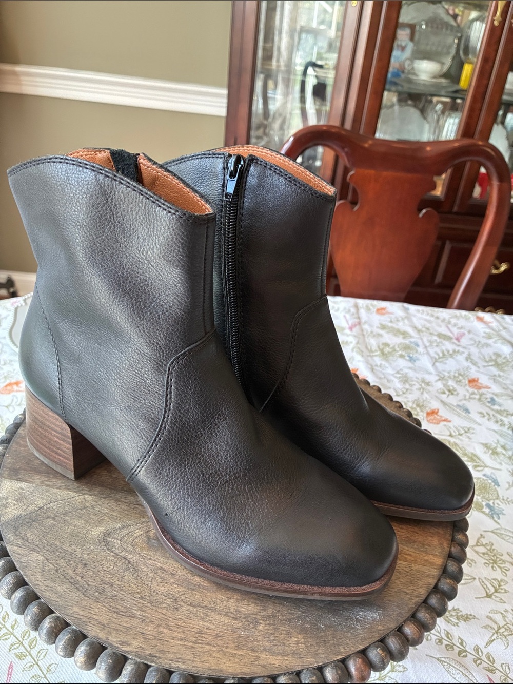 Lucky Brand Laidem Black Leather Ankle Boots with Stacked Wood Heel Size 7.5